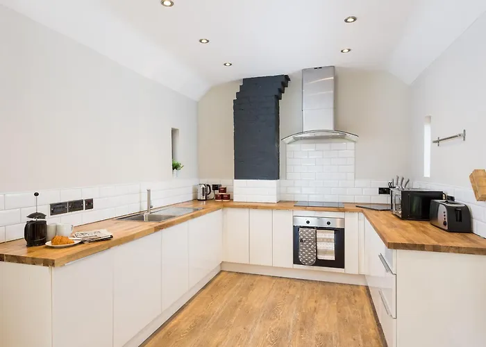 1 Monkbar Mews - Uk2690 Holiday home *